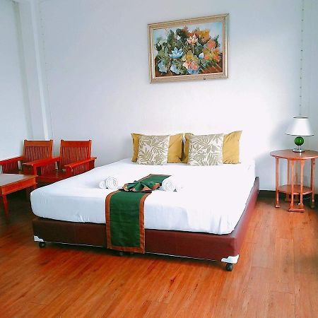 Siri Krabi Hostel Exterior photo