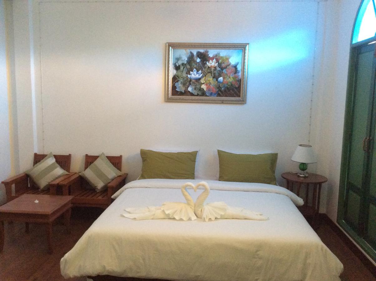 Siri Krabi Hostel Exterior photo