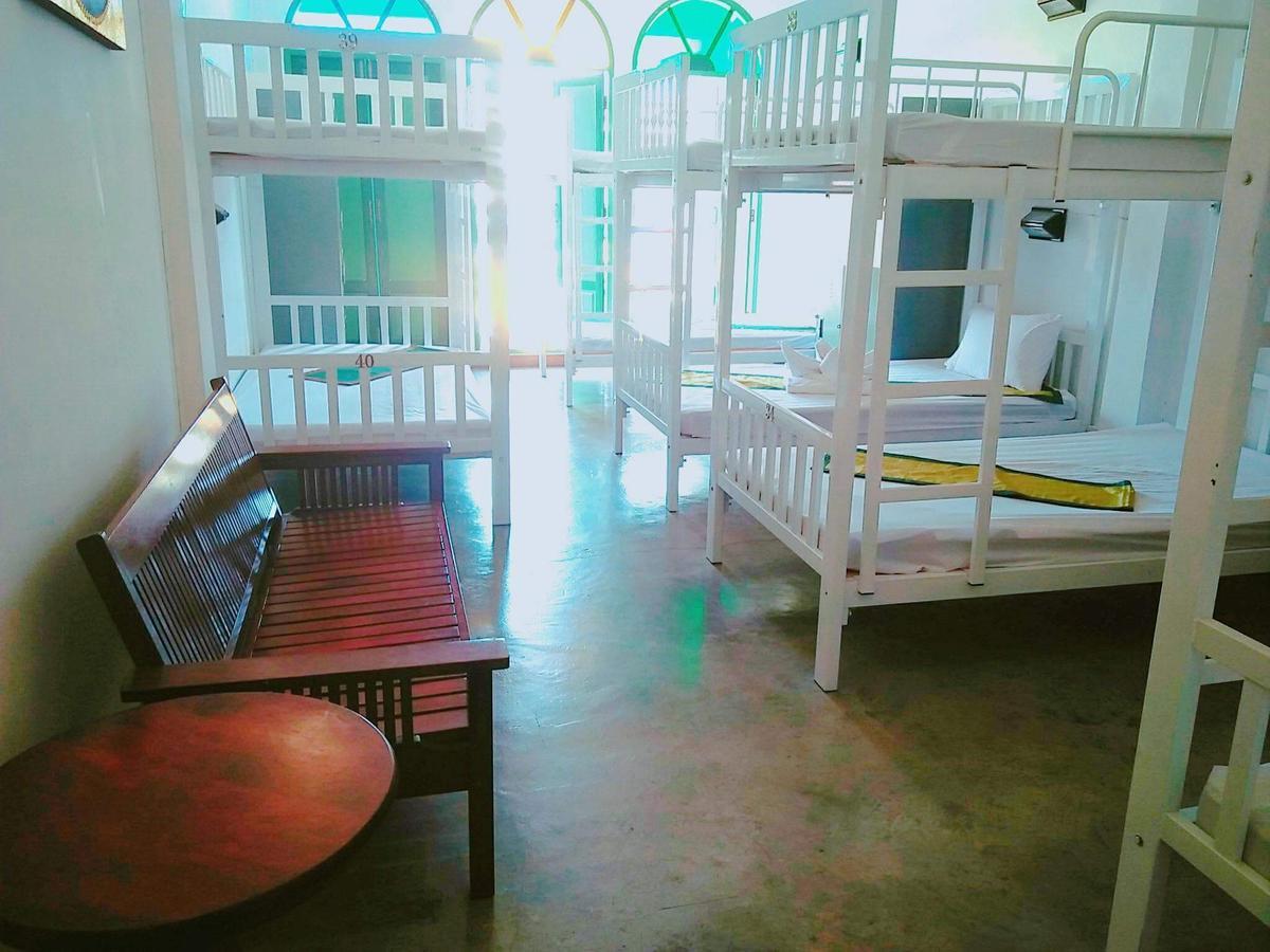 Siri Krabi Hostel Exterior photo