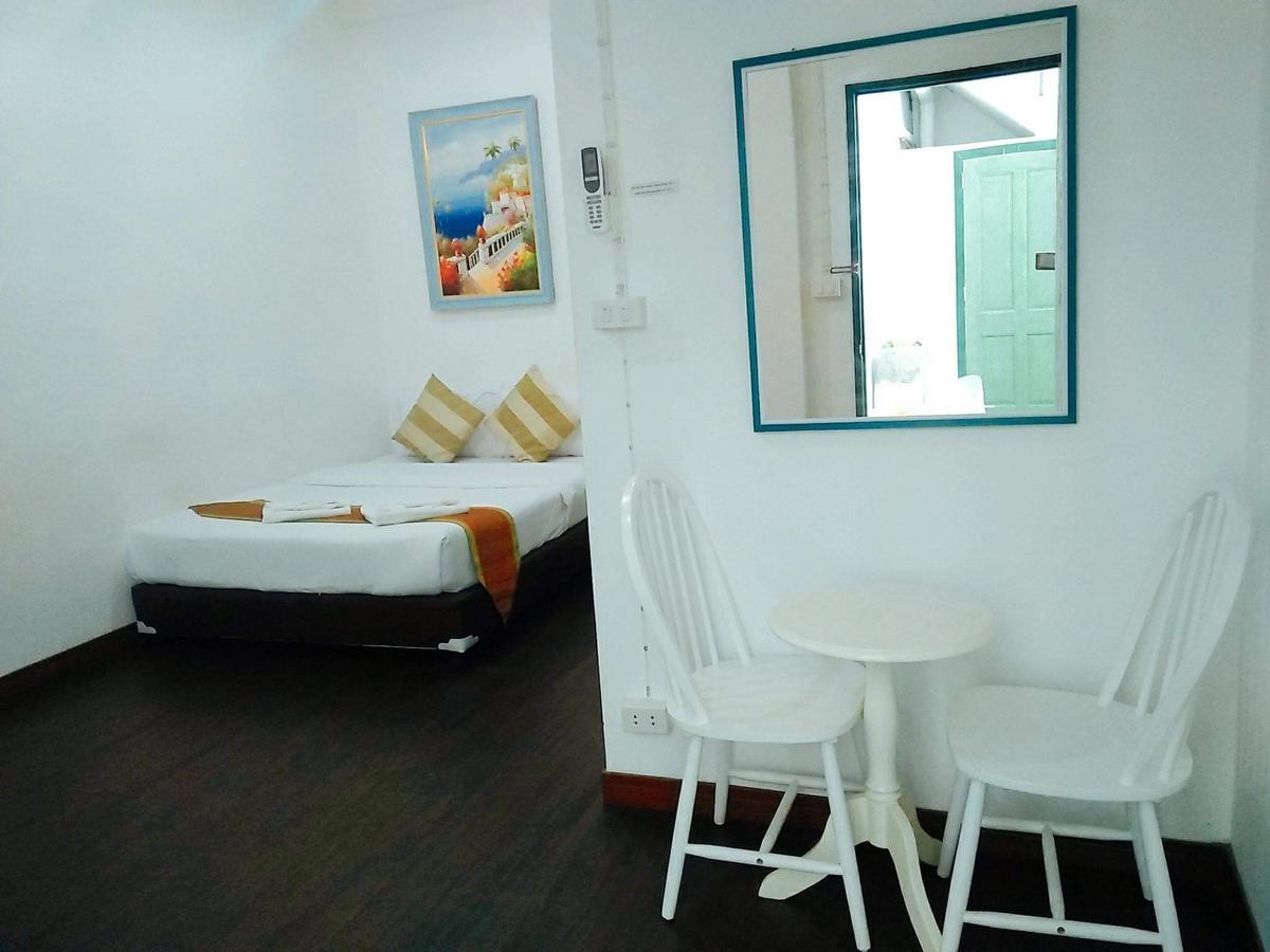 Siri Krabi Hostel Exterior photo